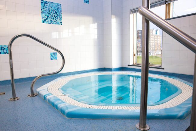 Jacuzzi in spa