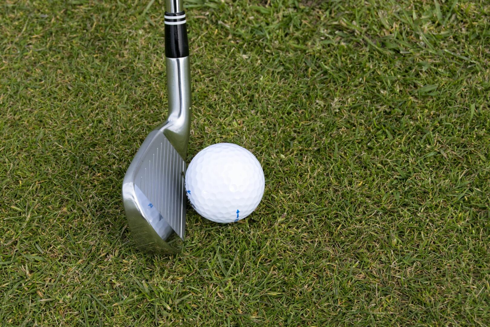 Golf club and ball