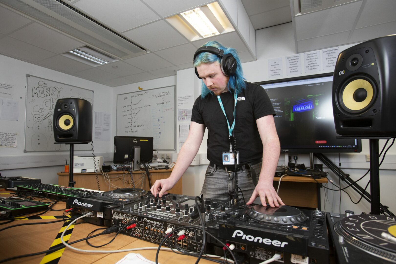 Music student dj-ing