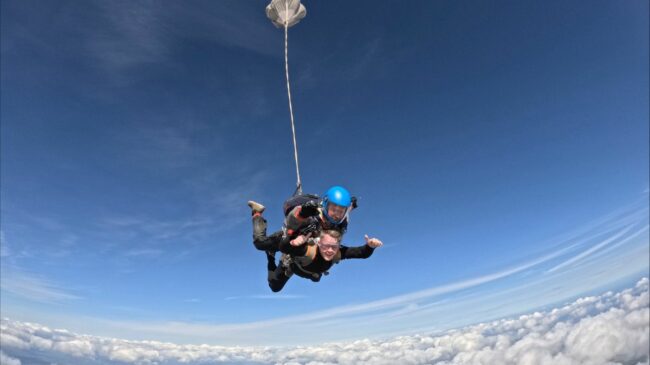 Keitan Beech skydiving