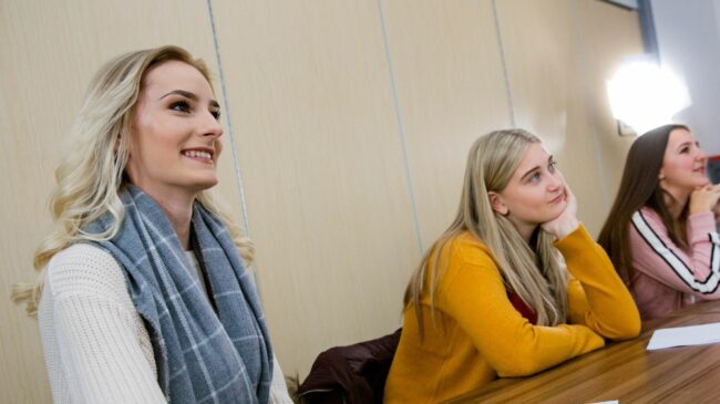 Travel Students