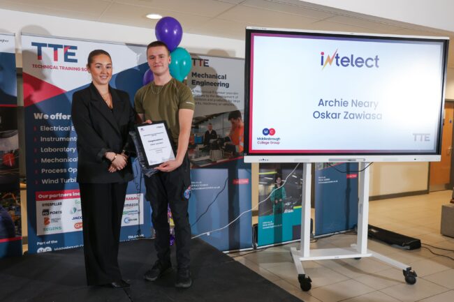 Employer Intelect UK Ltd with Scholar Oskar Zawiasa