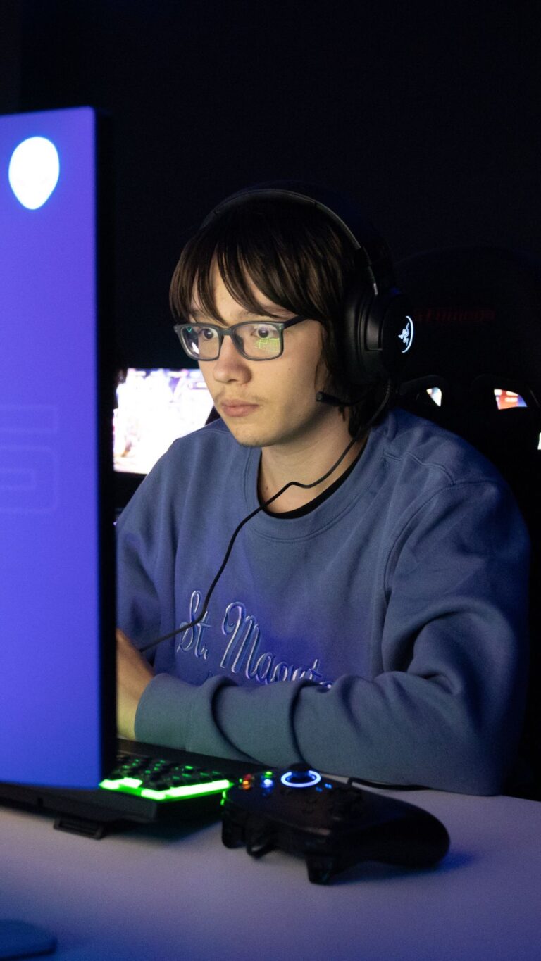 MC Digital student