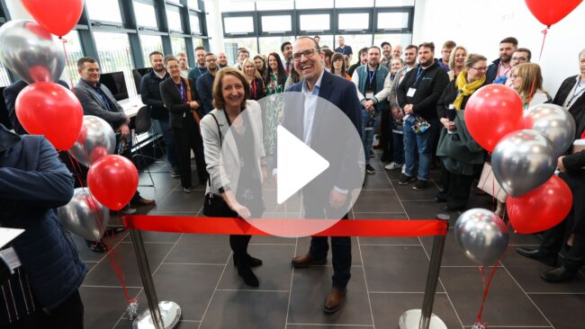 MC digital opening video thumbnail