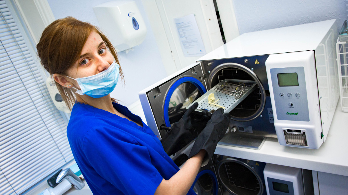 Dental nurse apprentice