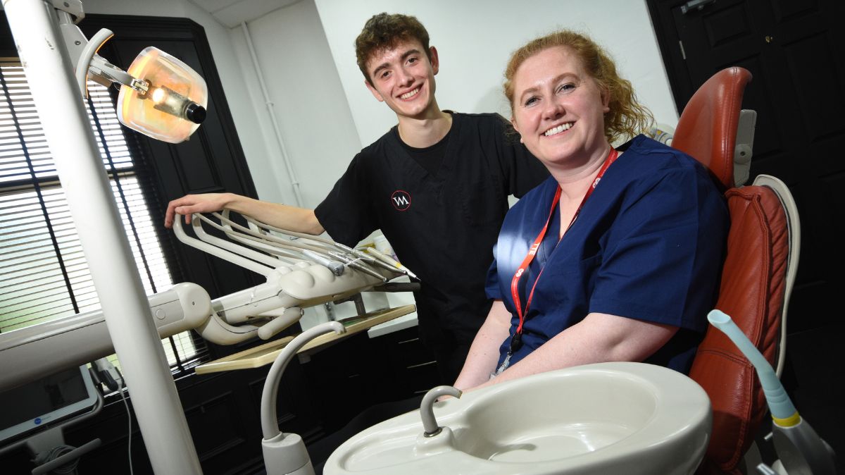 Dental Apprentice